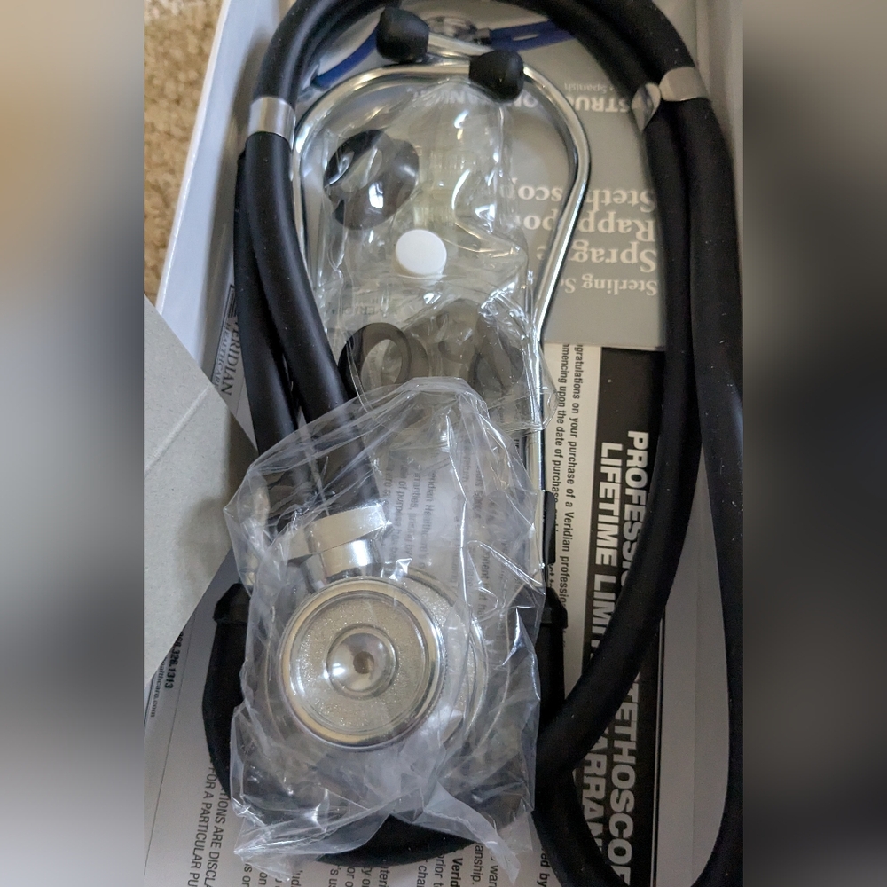 Nurses Stethoscope - Picture 5 of 11